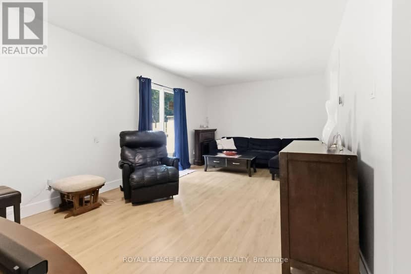 191 Boullee Street — photo 4 of 20