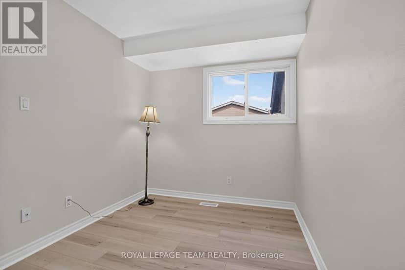 120 McClintock Way — photo 35 of 40