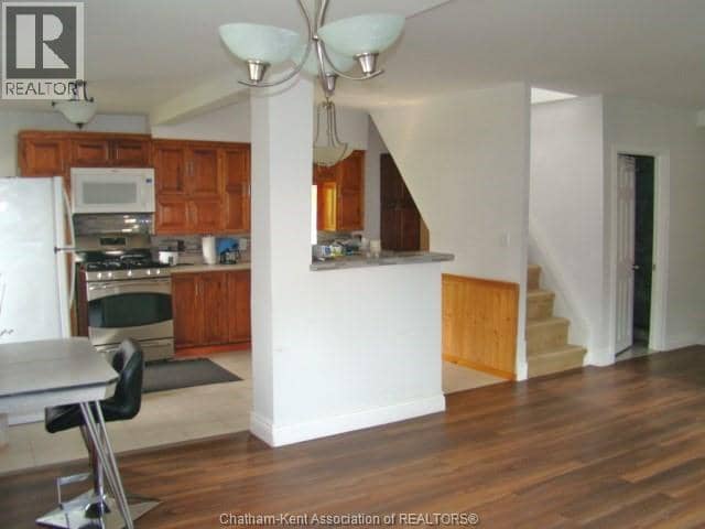 280 Victoria Street — photo 14 of 40