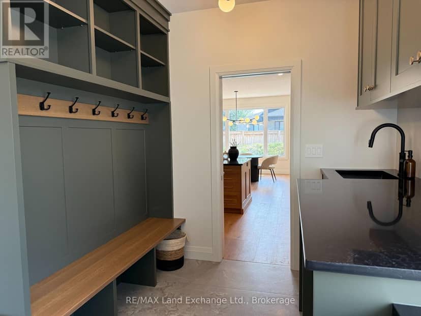 926 Bogdanovic Way — photo 18 of 35