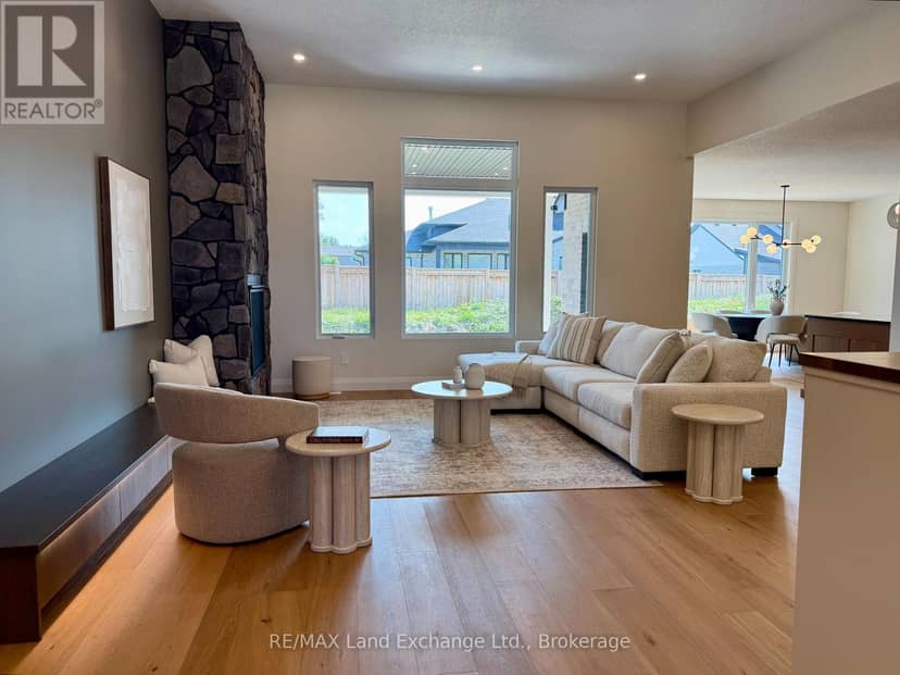 926 Bogdanovic Way — photo 5 of 35