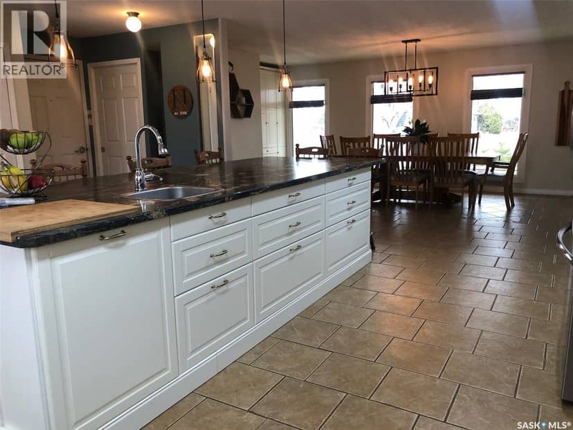 626 Mary STREET — photo 23 of 40