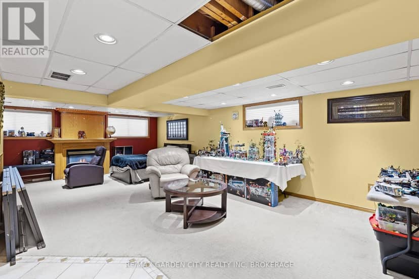 8842 Roosevelt Street — photo 20 of 28