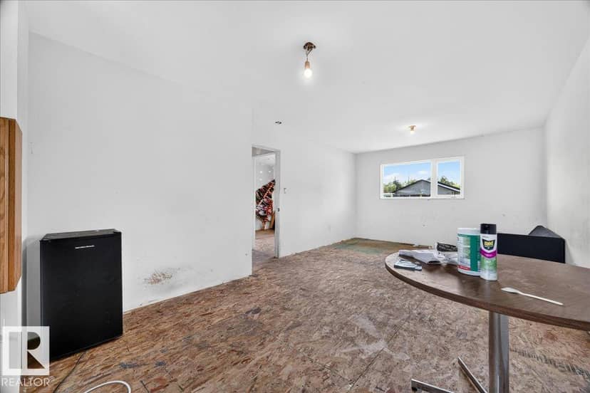 5316 54 AV — photo 34 of 37