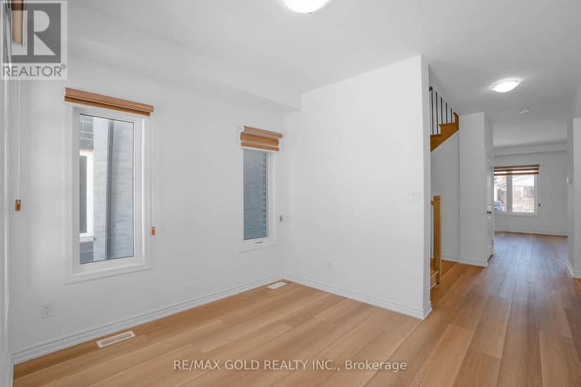 222 Pilkington Street — photo 2 of 28