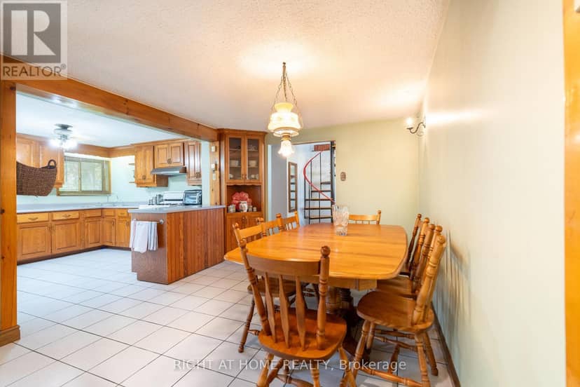 25 William Avenue — photo 6 of 35