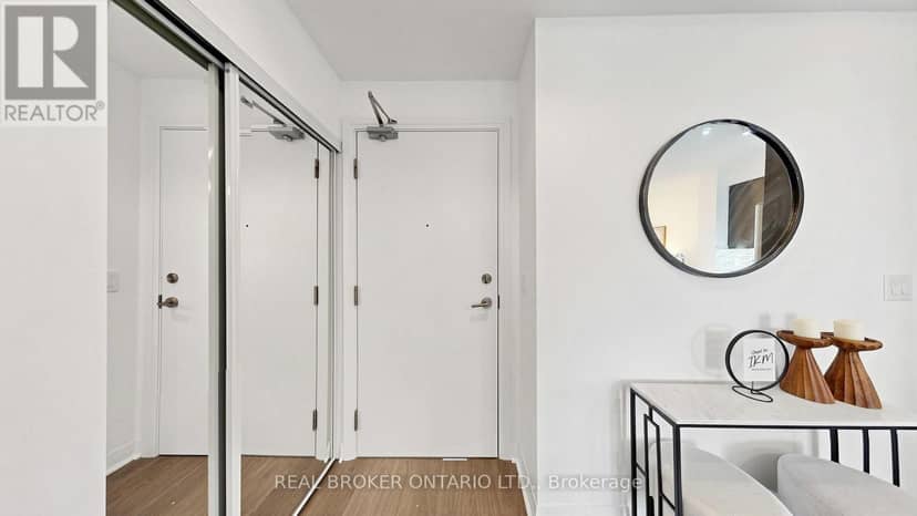 801 - 55 Oneida Crescent — photo 36 of 40