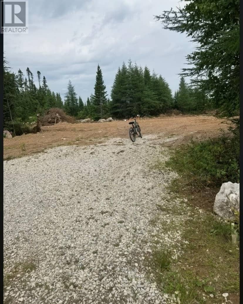 8A Sandy Stream Road — photo 6 of 8
