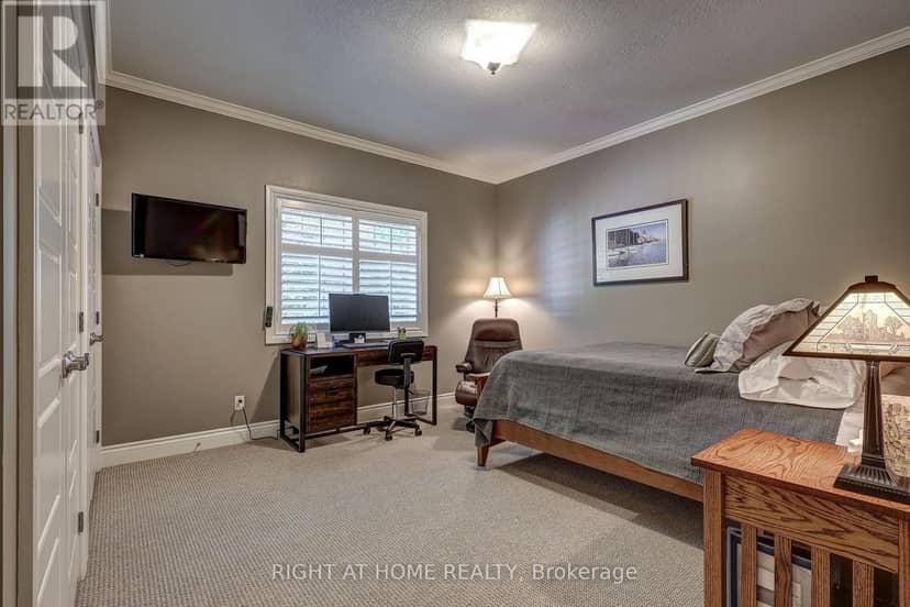 10047 Jennison Crescent — photo 25 of 40
