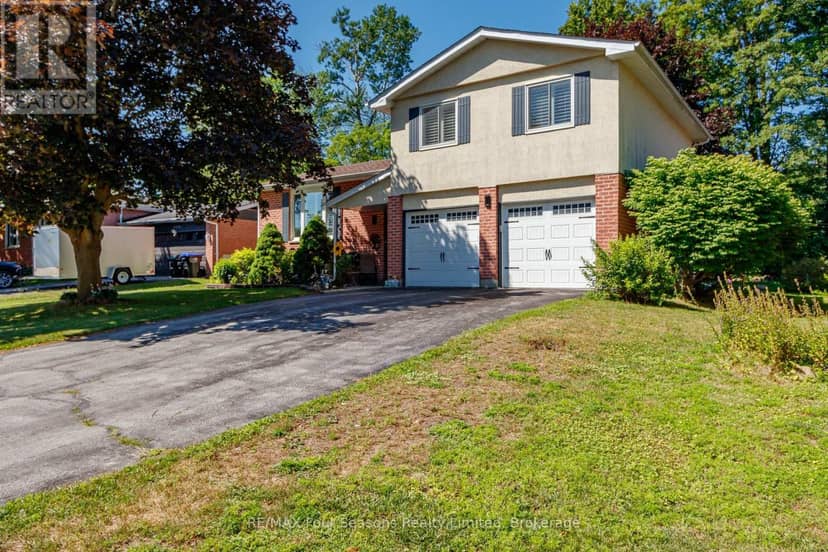 218 Datas Drive — photo 2 of 40