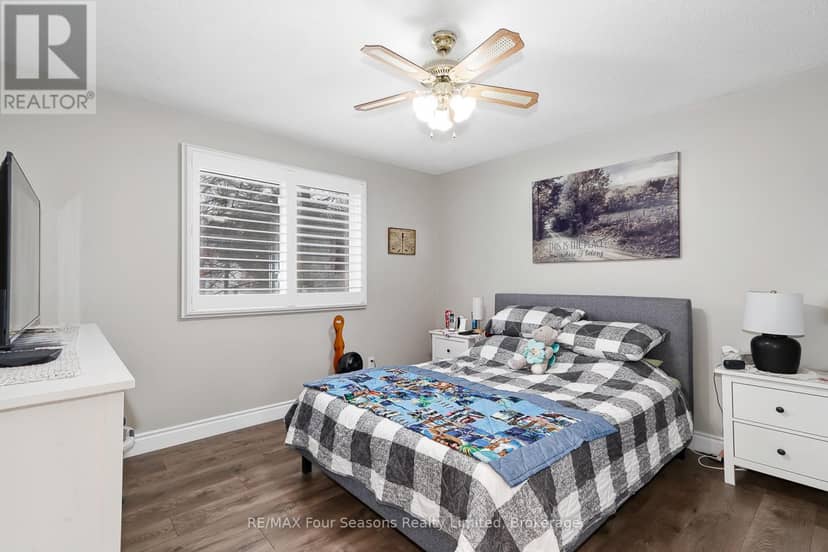 218 Datas Drive — photo 17 of 40