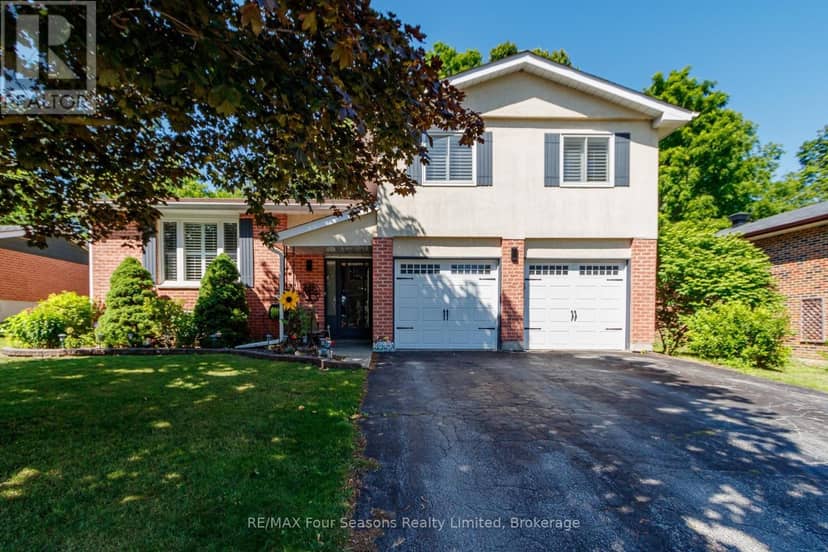 218 Datas Drive — photo 1 of 40