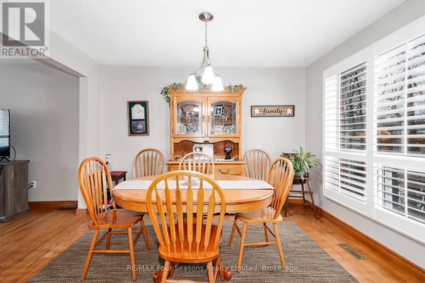 218 Datas Drive — photo 11 of 40