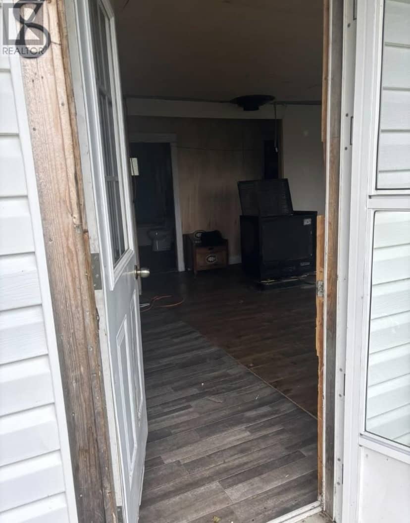8 Courthouse Road — photo 3 of 10