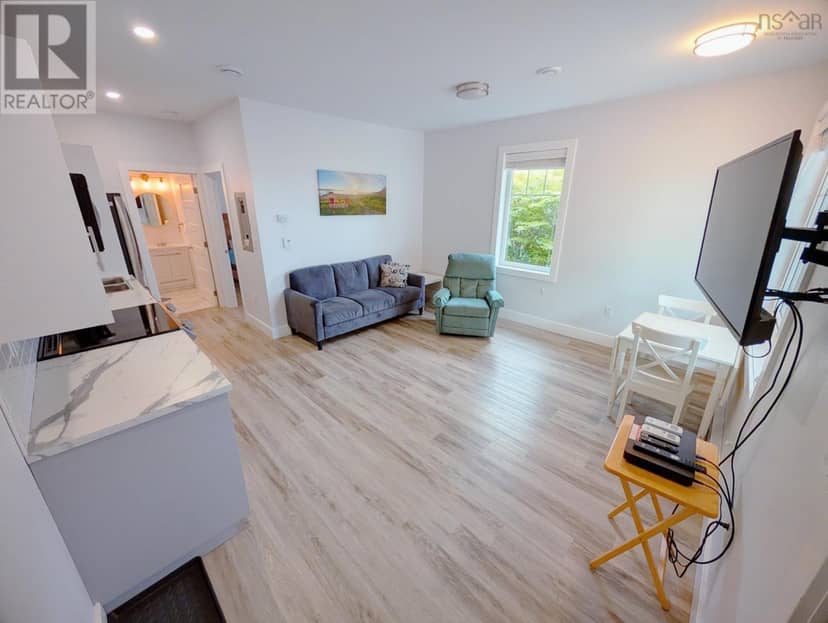 136 Main Street — photo 16 of 35