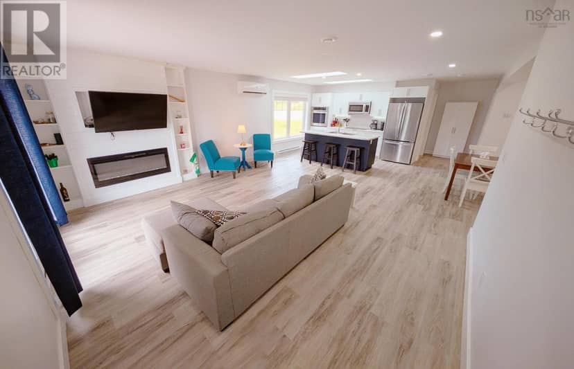 136 Main Street — photo 17 of 35