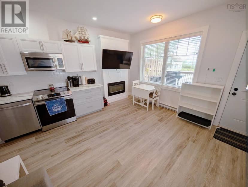 136 Main Street — photo 19 of 35