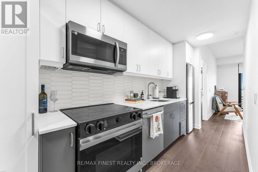 801 - 223 Princess Street — photo 21 of 40