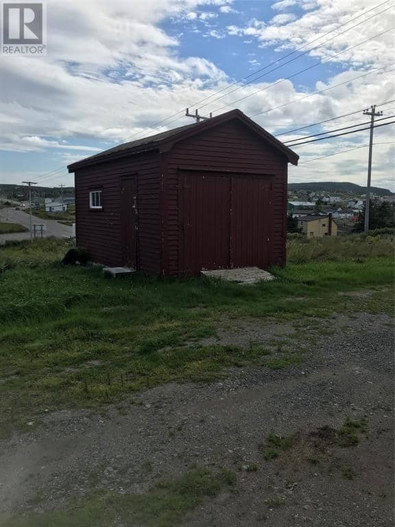 85 Confederation Drive — photo 11 of 11