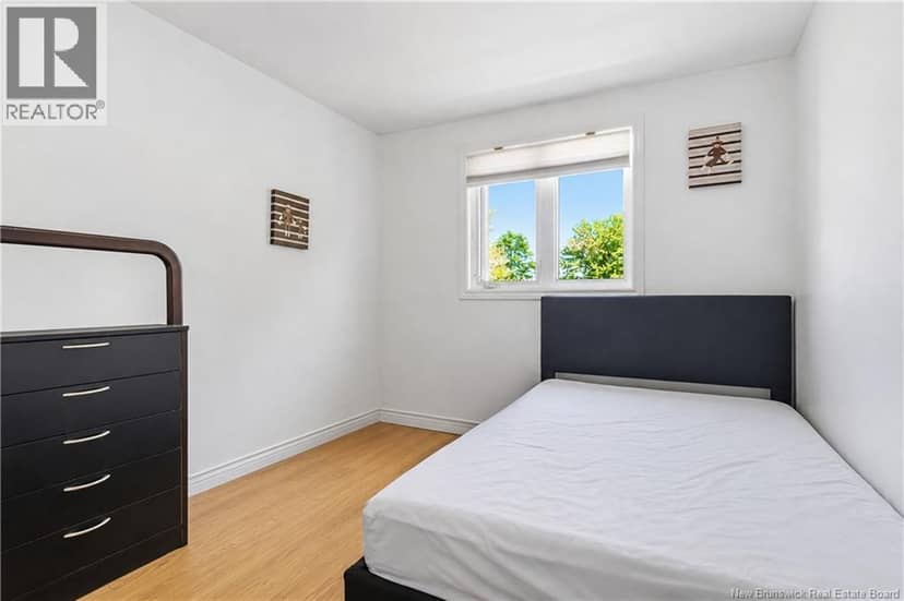 234-236 Ayer Avenue — photo 8 of 30