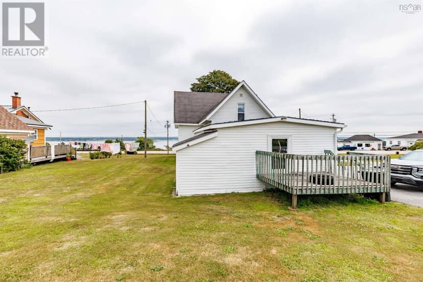 684 Highway 335 Highway — photo 19 of 28