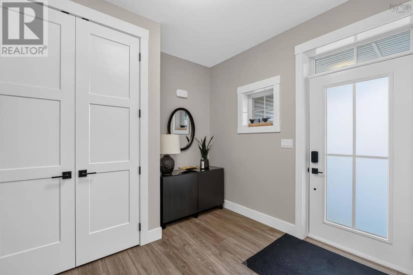 10 Heron Drive — photo 17 of 40