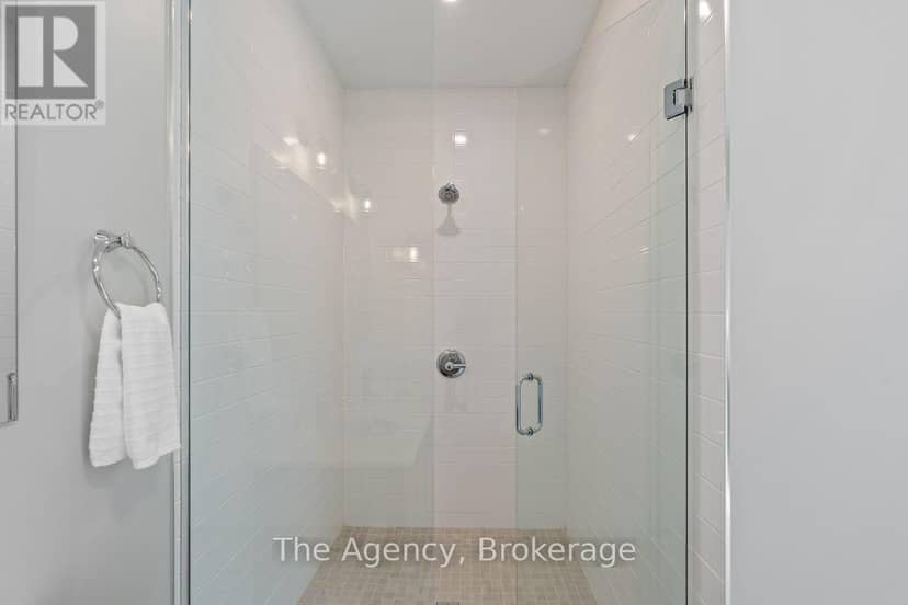 39 - 2054 Peninsula Road — photo 28 of 40