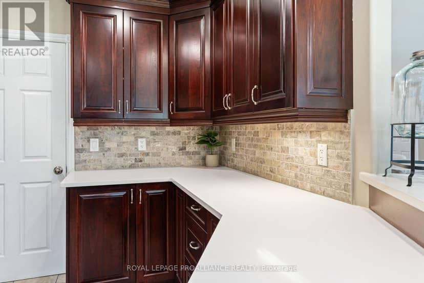 7 Albert Street — photo 16 of 40