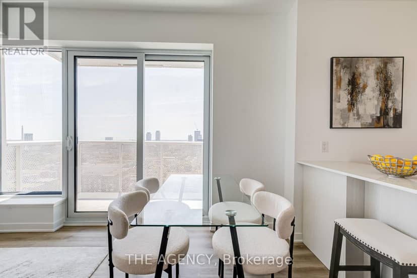 2403 - 10 Oak Street — photo 12 of 36