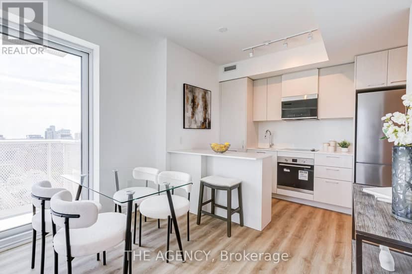 2403 - 10 Oak Street — photo 2 of 36