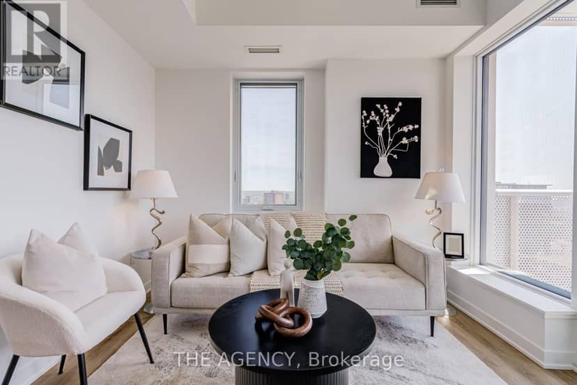 2403 - 10 Oak Street — photo 8 of 36