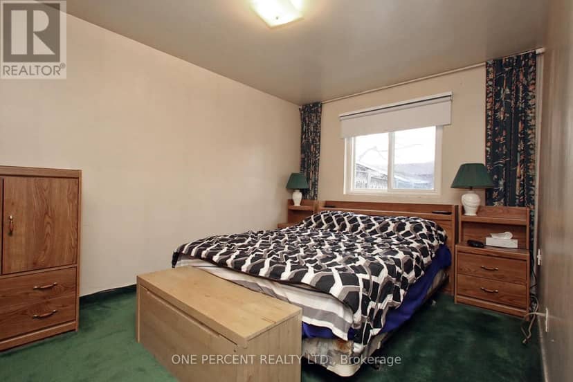 3074 Merritt Avenue — photo 15 of 25