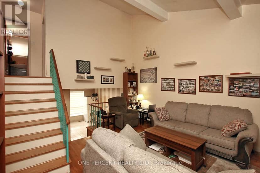 3074 Merritt Avenue — photo 5 of 25