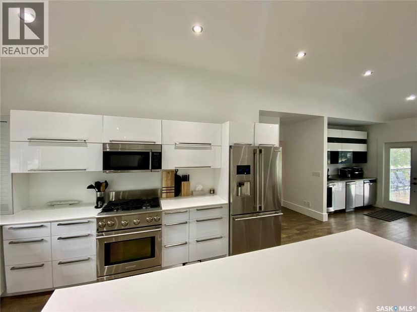 837 Prospect AVENUE, Oxbow, photo 8
