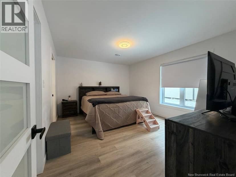 42 Chouinard Street — photo 16 of 38