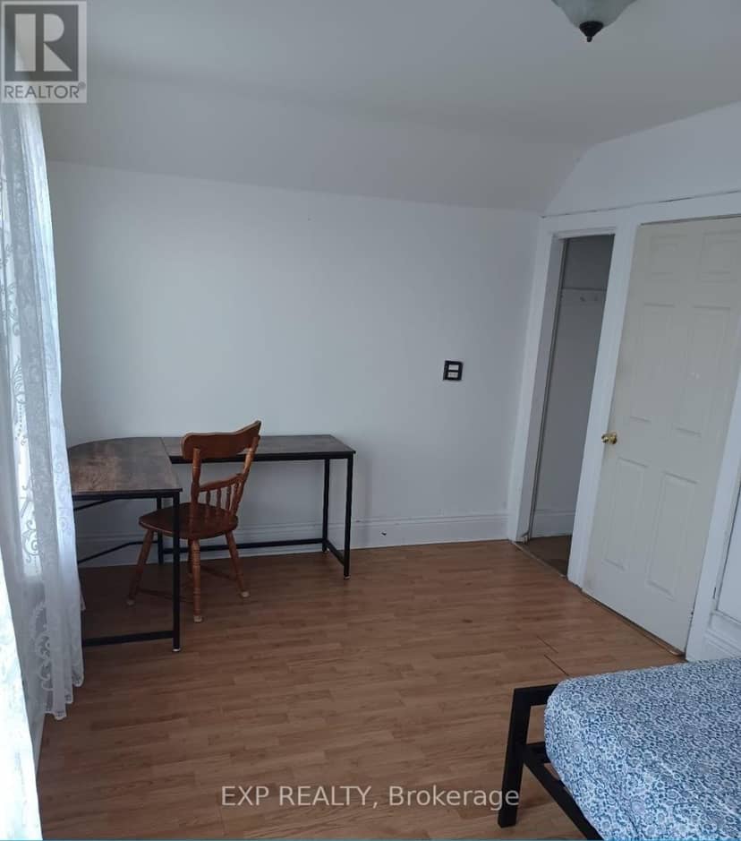 12 Mayflower Avenue — photo 10 of 12