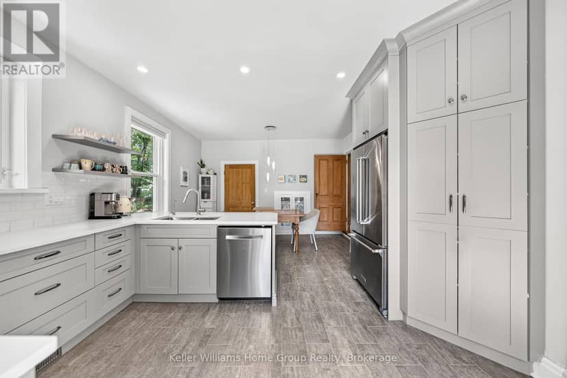 22 Sophia Street — photo 22 of 40