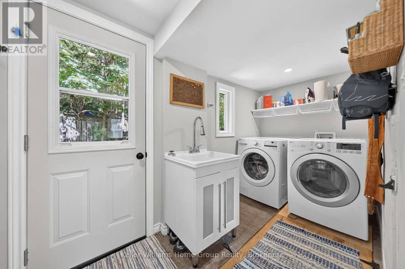 22 Sophia Street — photo 25 of 40