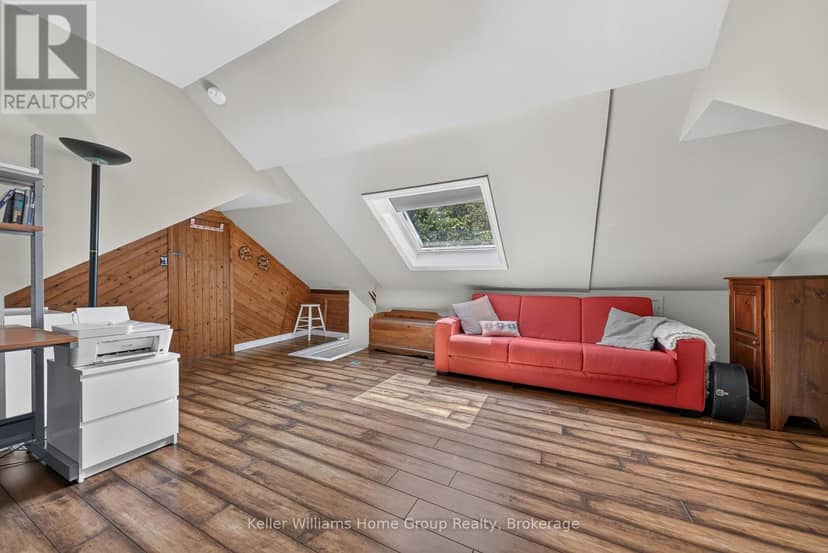 22 Sophia Street — photo 34 of 40