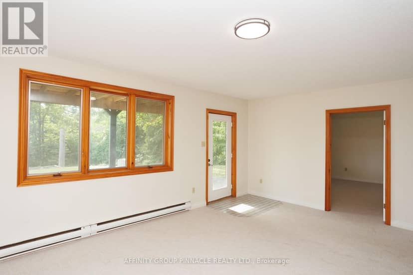 183 Louisa Street — photo 32 of 40