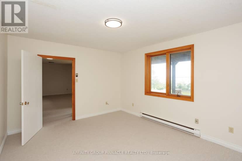 183 Louisa Street — photo 34 of 40