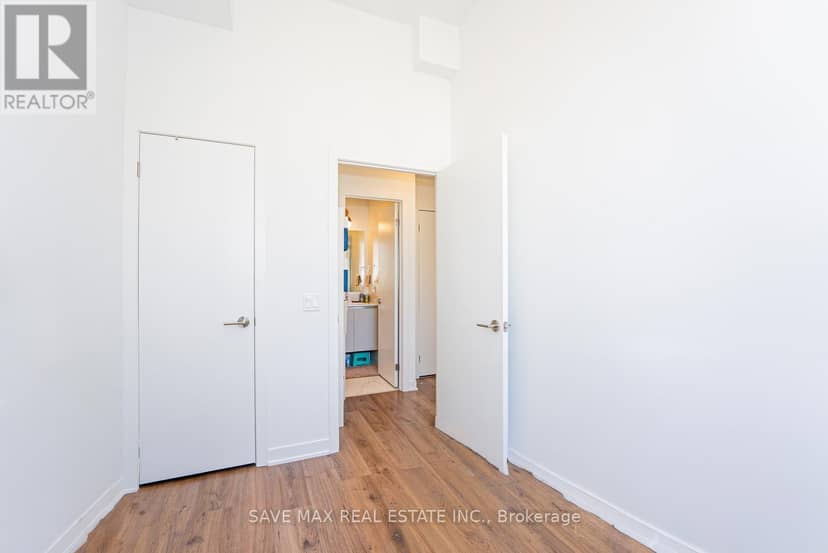 129 - 3020 Trailside Drive — photo 17 of 34