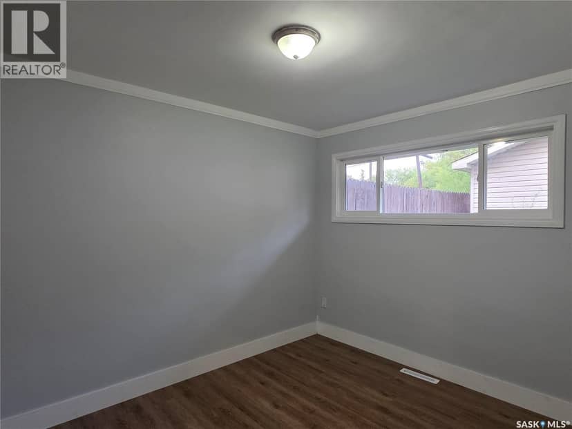 333 Elphinstone STREET — photo 10 of 24