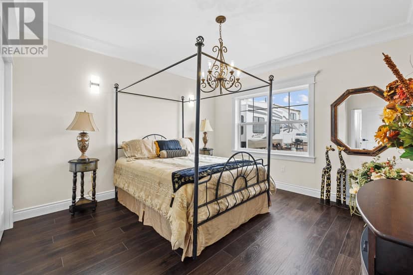 29 Laughlin Street — photo 30 of 40