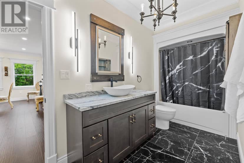 29 Laughlin Street — photo 31 of 40