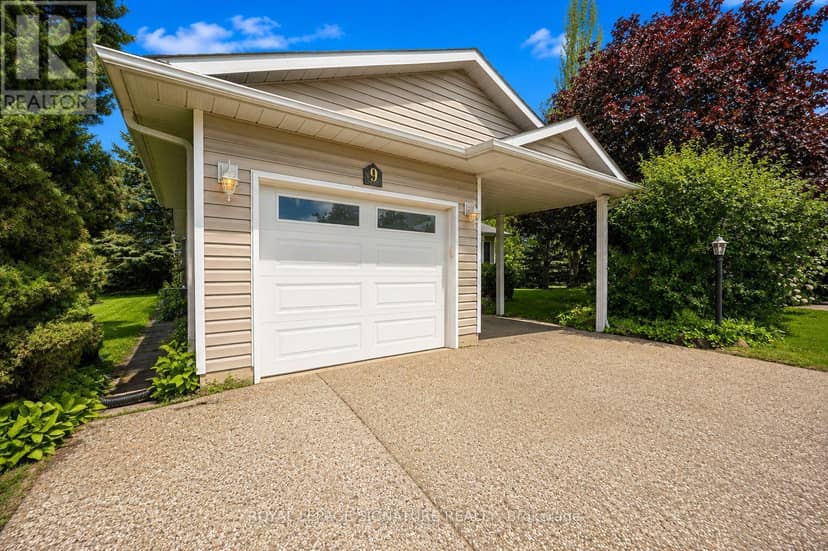 9 Huron Court — photo 4 of 40