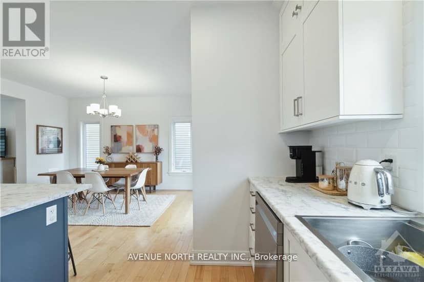 580 Strasbourg Street — photo 18 of 30