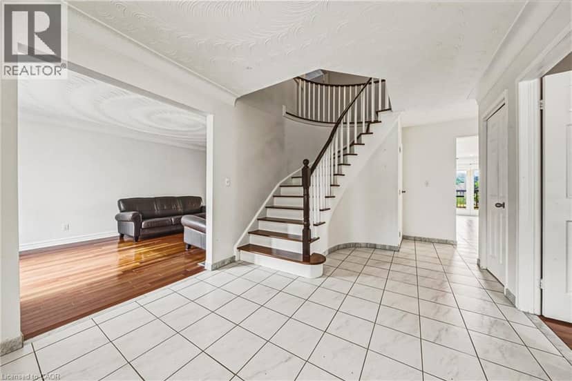 21 MOSS Boulevard, Dundas, photo 5