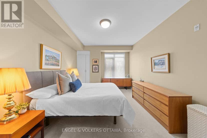 304 - 205 Bolton Street — photo 24 of 40