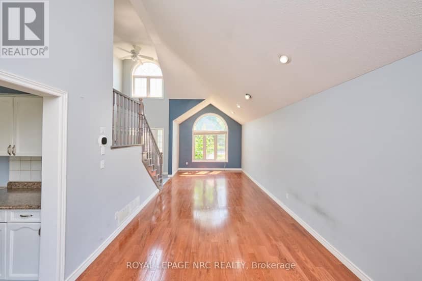 15 Creanona Boulevard — photo 13 of 40